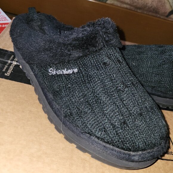 Sketchers Black Slip On - Picture 2 of 5